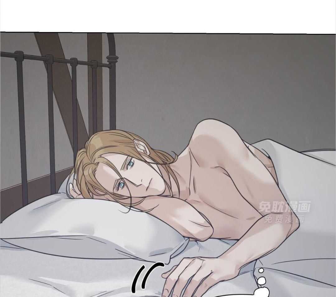 不自觉笑