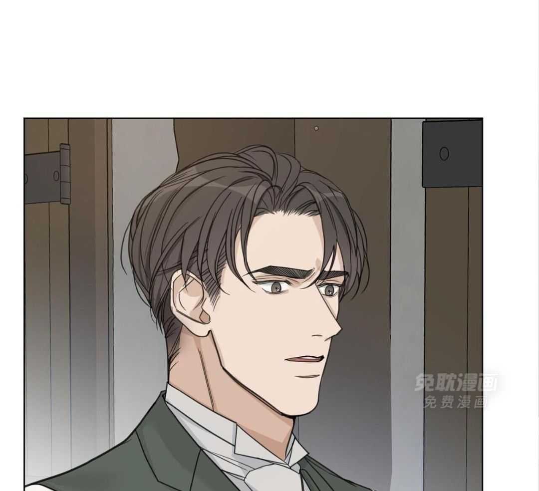 不自觉笑
